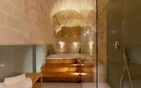 Endea Suite Rooms & Lounge Spa